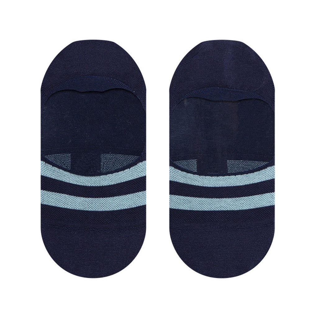 Detailed Image Of Classic No Show Socks Navy