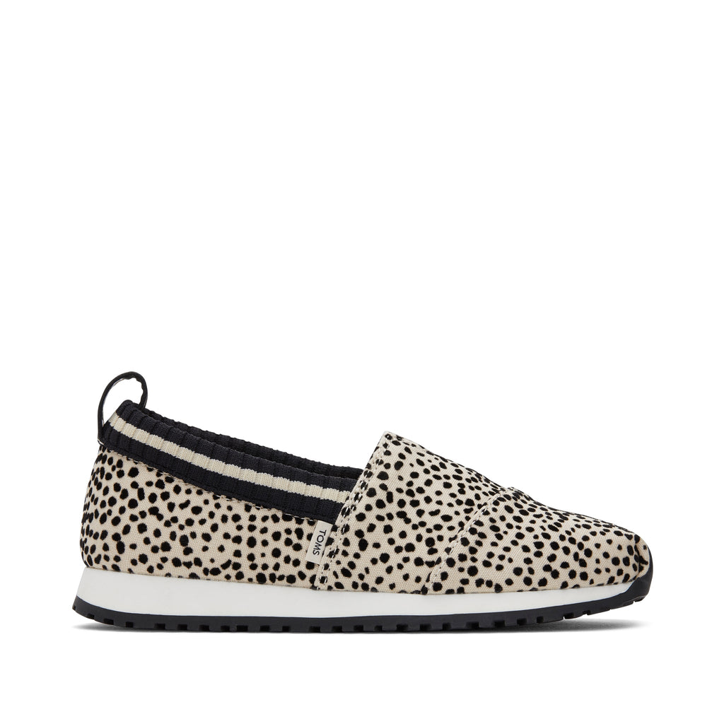 Youth Resident Mini Cheetah Kids Sneaker Side View