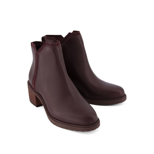 Hailey Heeled Boot - Water Resistant Blackberry Leather Front View