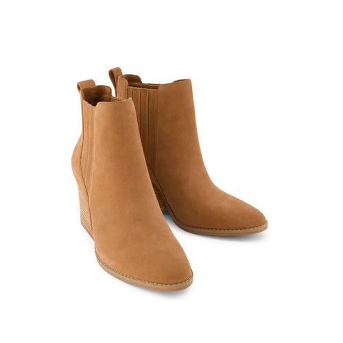 Noa Brown Suede Boot Front View
