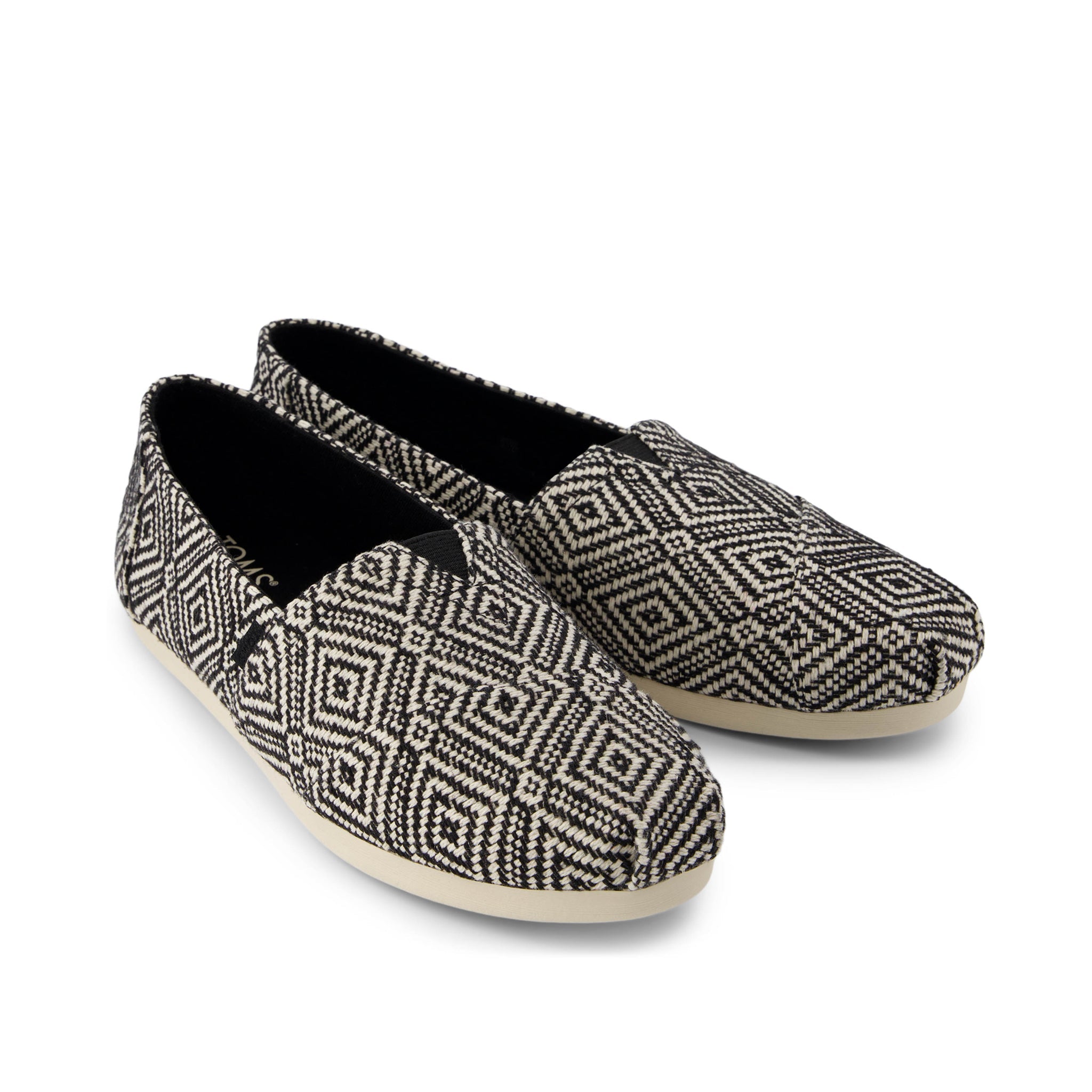 Alpargata Black Diamond Geo Woven Front View