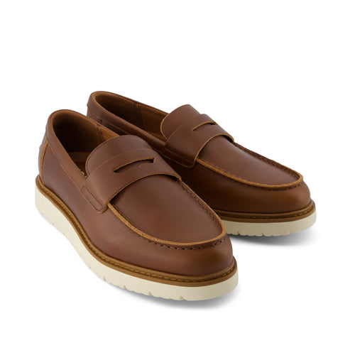 Navi TRVL LITE  Havana Loafer - Walnut Leather Front View