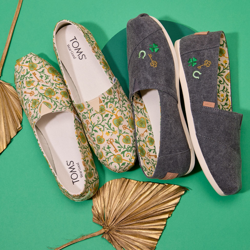 Laydown image of the embroidered St. Patrick's Days chambray Alpargata 