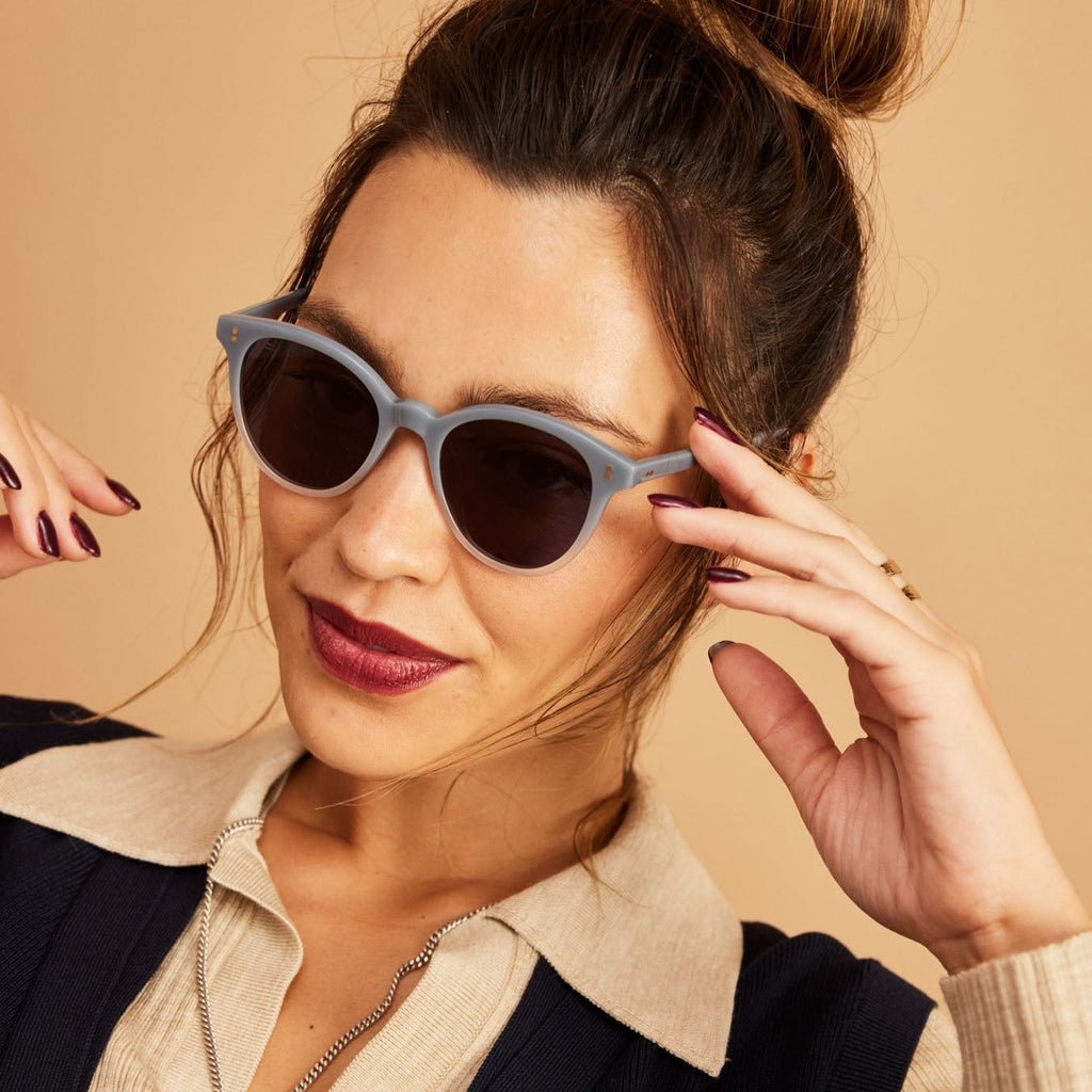 aaryn sunglasses in blue up close detail shot