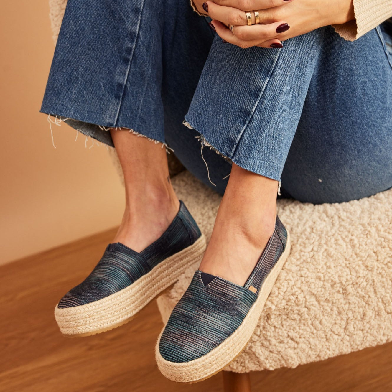 valencia rope esapdrille in dark blue denim detail shot