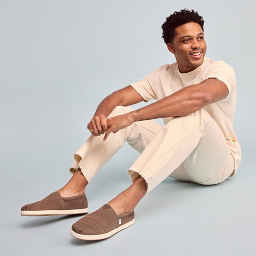 alp forward in olive waxed cotton canvas on model