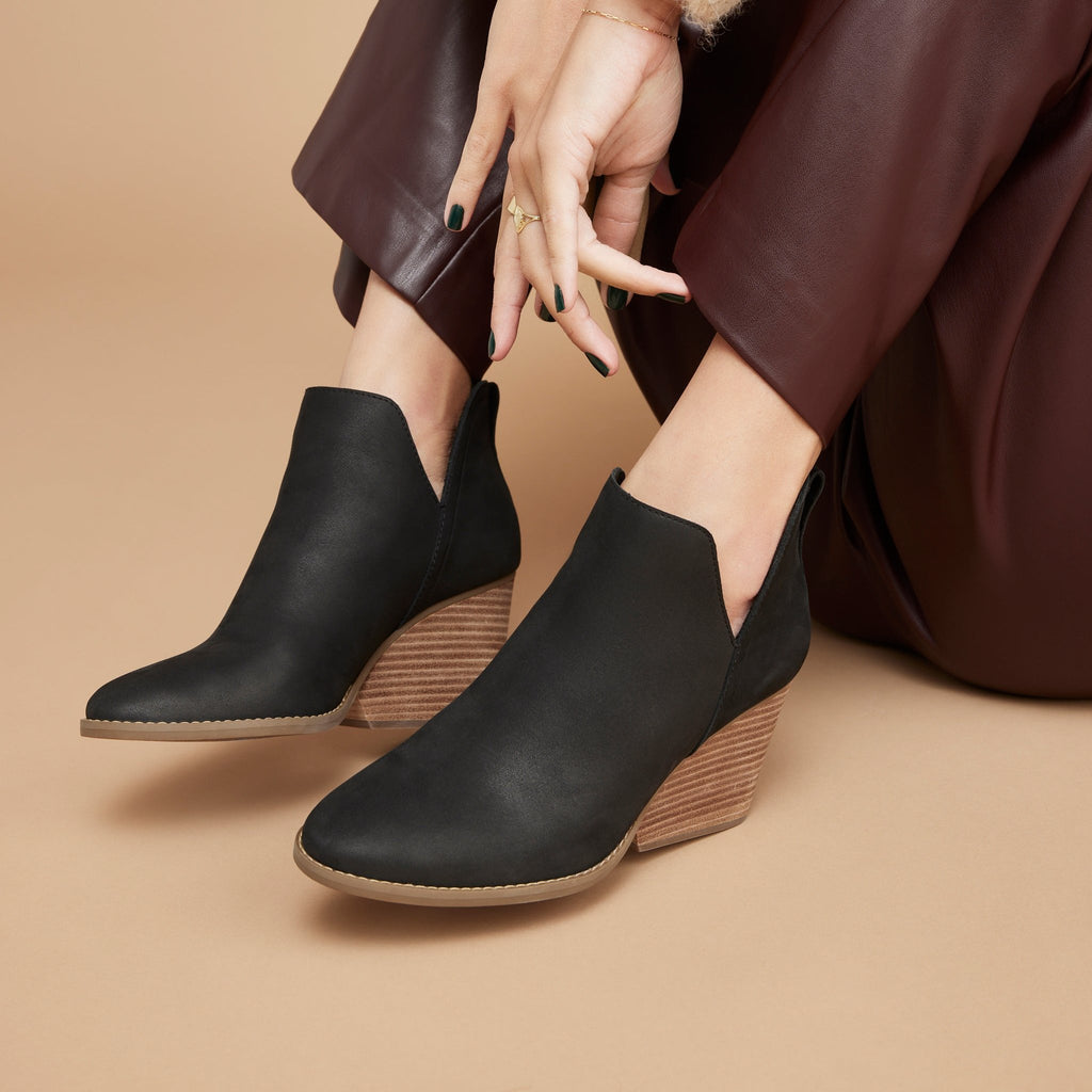 eliza wedge boot in black leather n model up close detail shot