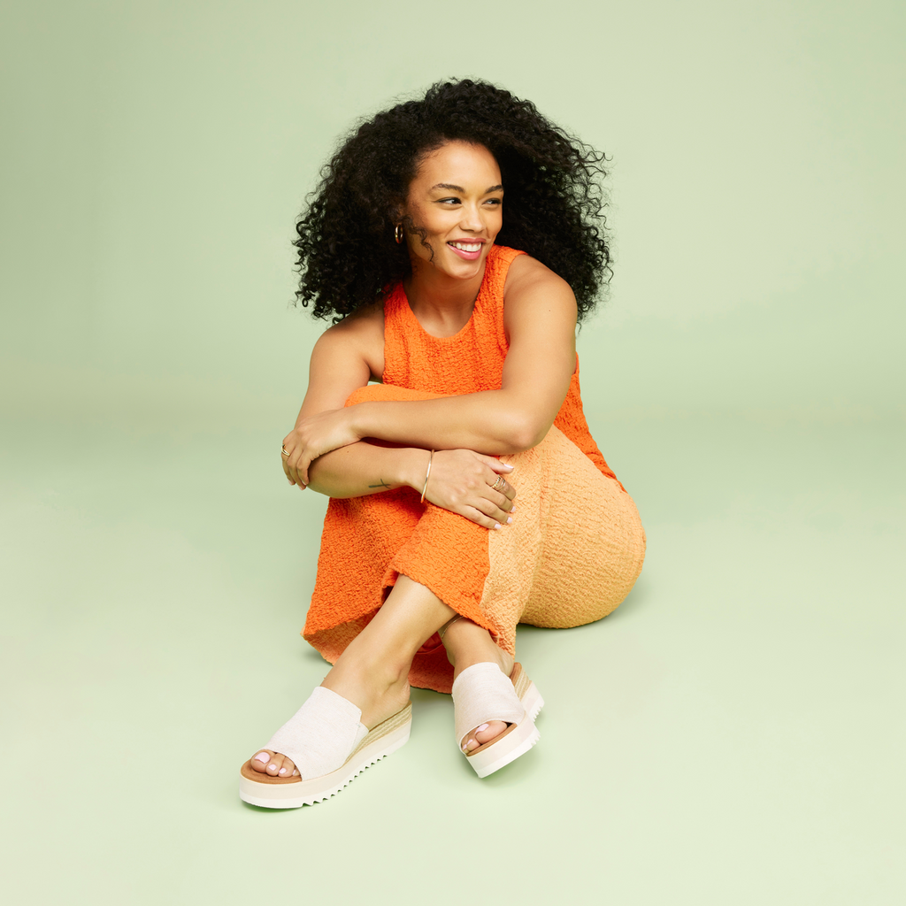 Detailed Image Of Diana Mule Natural Sandal