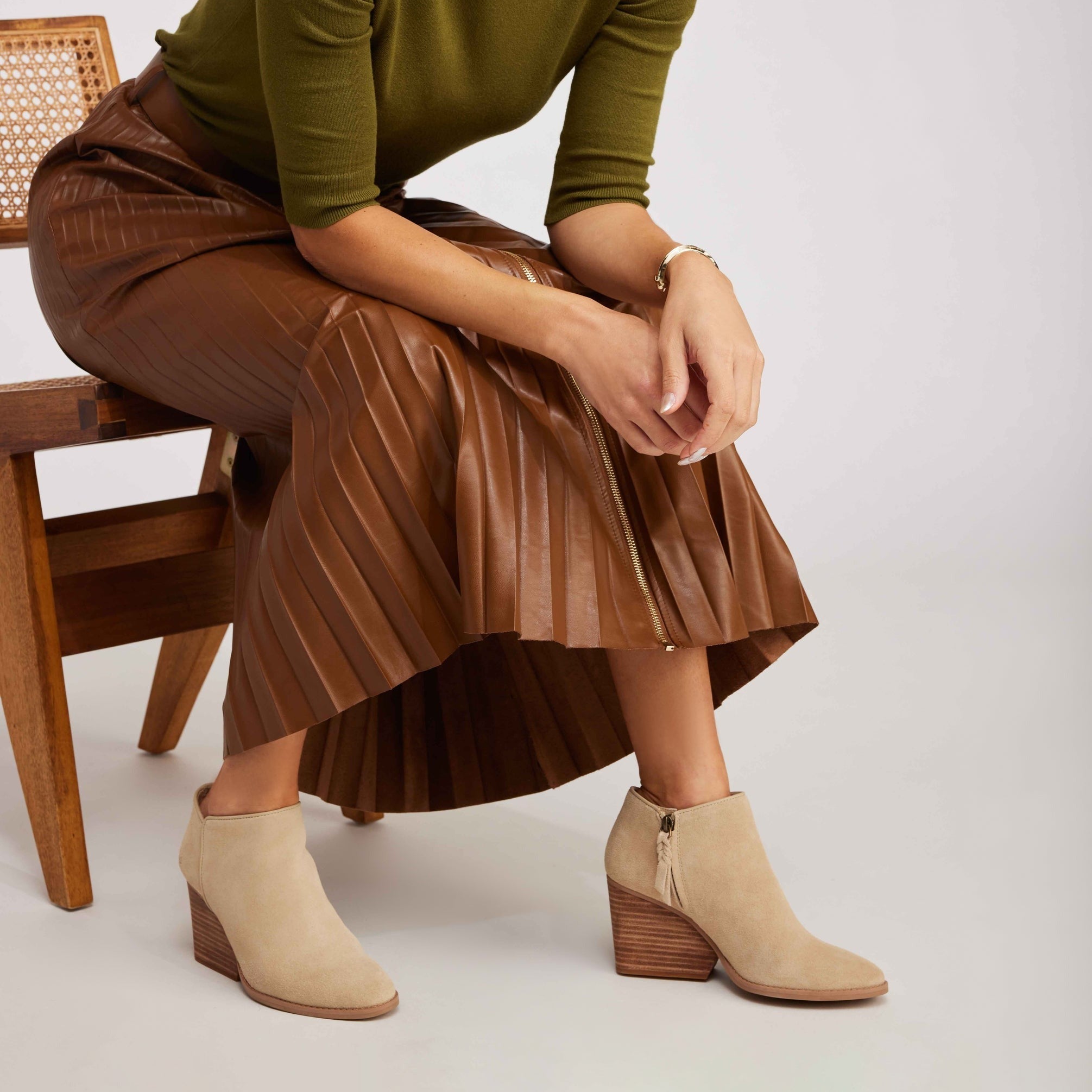 hadley boot with leather wrapped heel on model detail shot