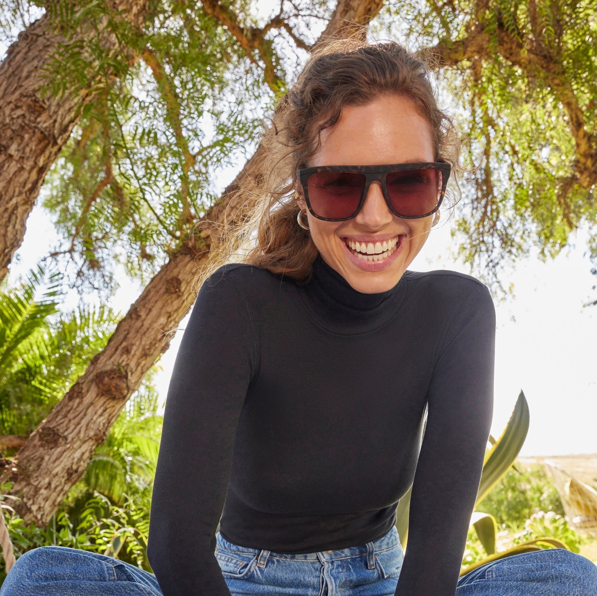 jett sunglasses on model close up detail shot