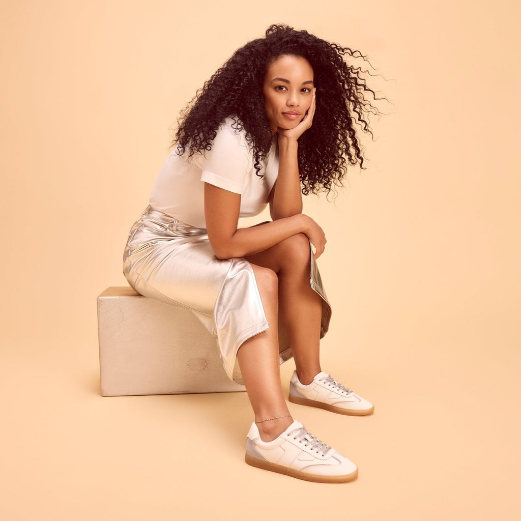 On figure image of the white pastel blue Collins lace up sneaker