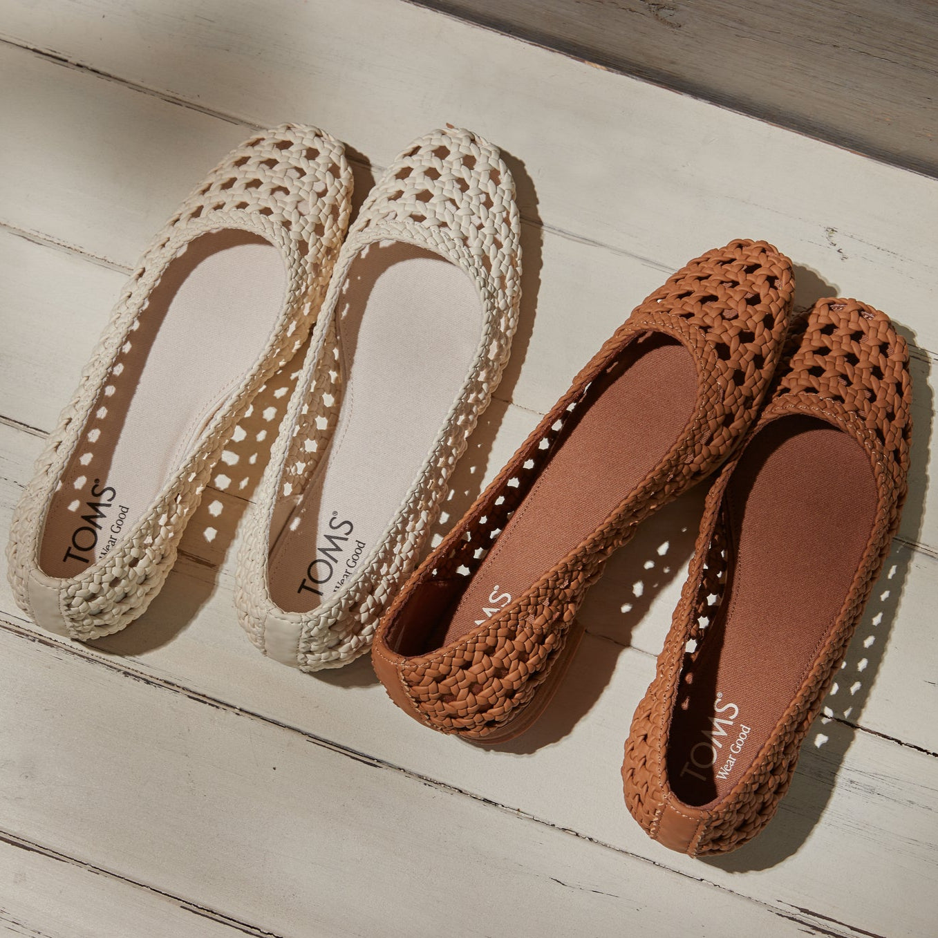 Laydown image of the brown sugar woven basket weave Briella Flat