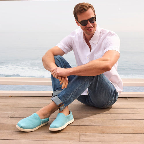 On model image of the Mens Cerulean Blue Alp FWD