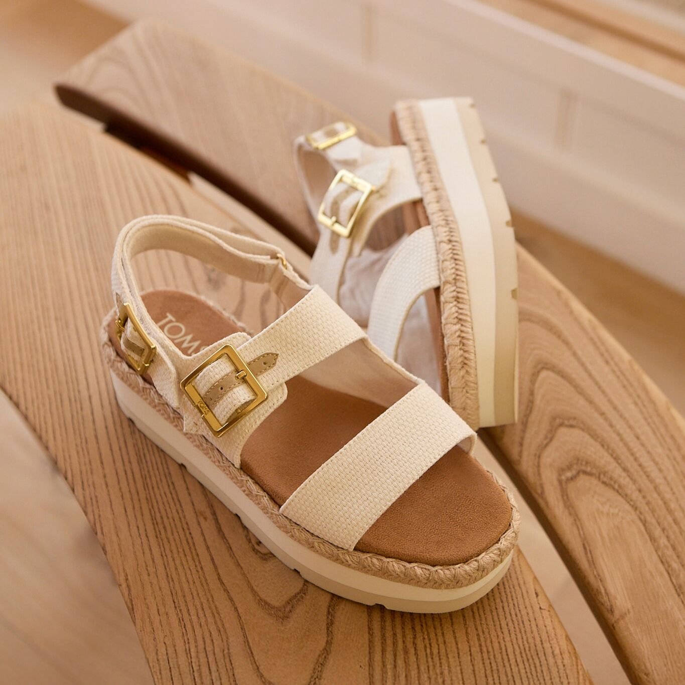 Laydown image of the white canvas Giana platform sandal